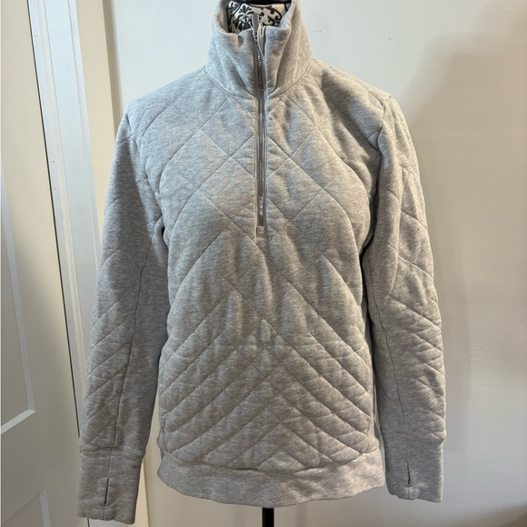 Gray Quilted Pullover - Picture 1 of 8